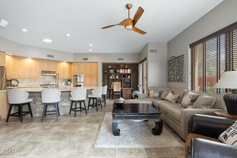 14-10397 E Loving Tree (14 of 31)