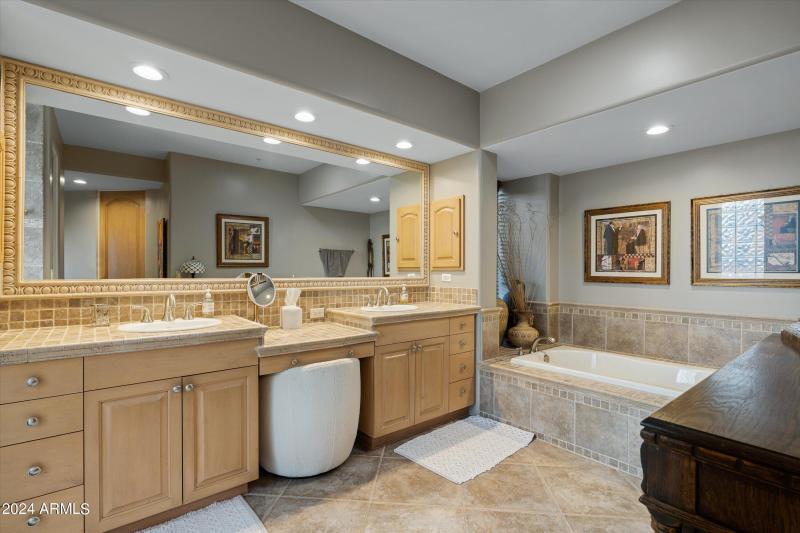 18-10397 E Loving Tree (18 of 31)