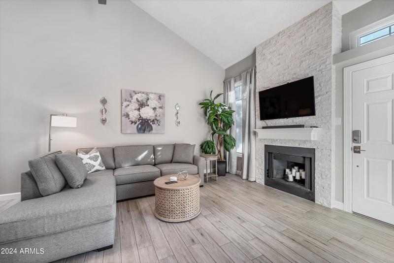 5-1717EUHD1052-ocupix 3-8