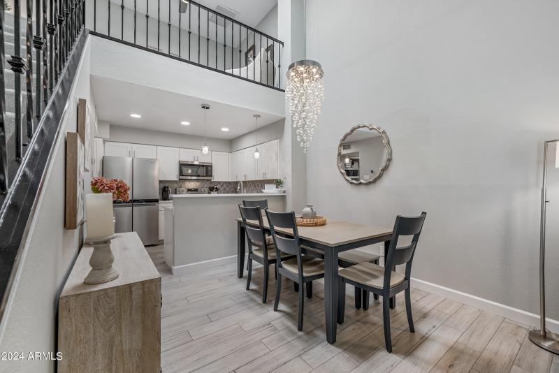 8-1717EUHD1052-ocupix 3-8