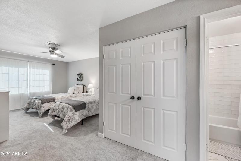 39-1717EUHD1052-ocupix 3-8