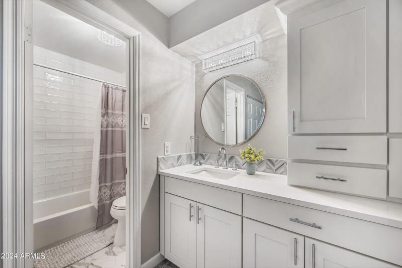 42-1717EUHD1052-ocupix 3-8