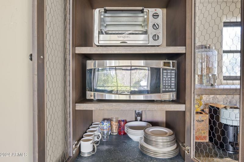 Kithchen appliance tower