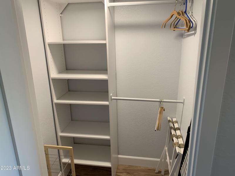 New walk-in in Primary BR