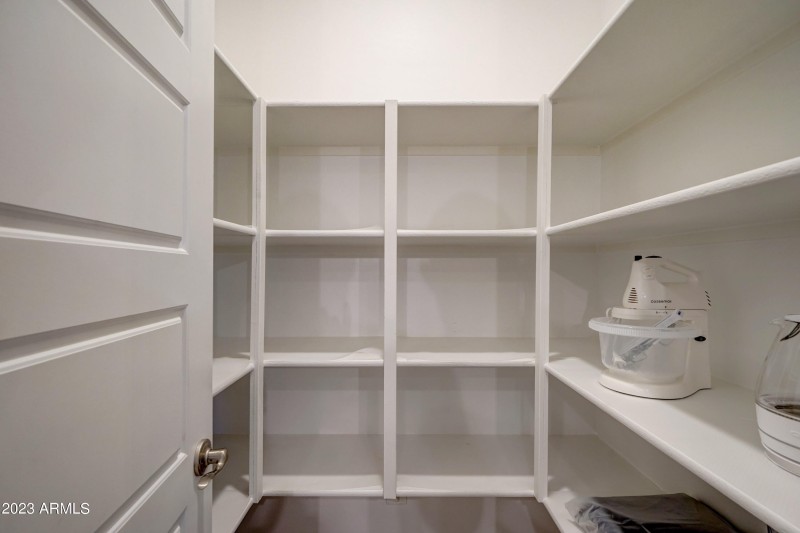 26523 N Thornhill-20