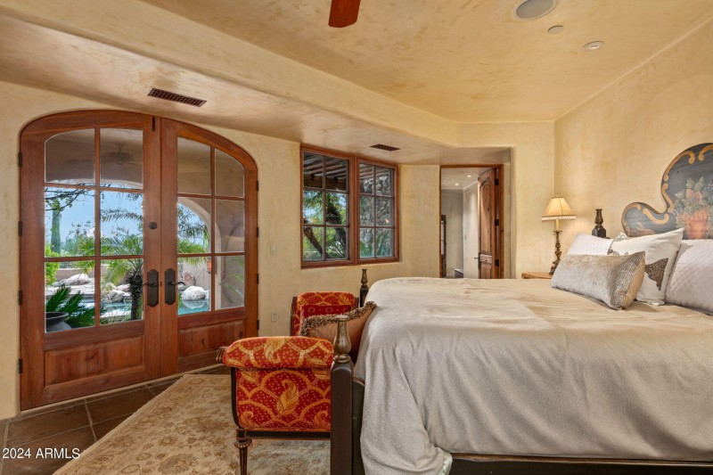20-web-or-mls-Primary Ensuite
