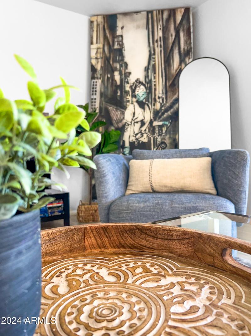 e1f15ff8-b4d4-4c65-8c70-ef4fc3898532 cop