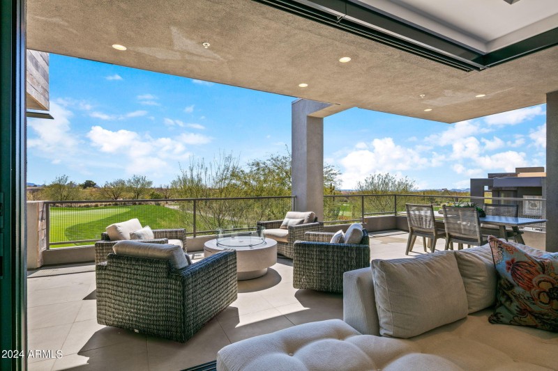 39-web-or-mls-Open Living Areas