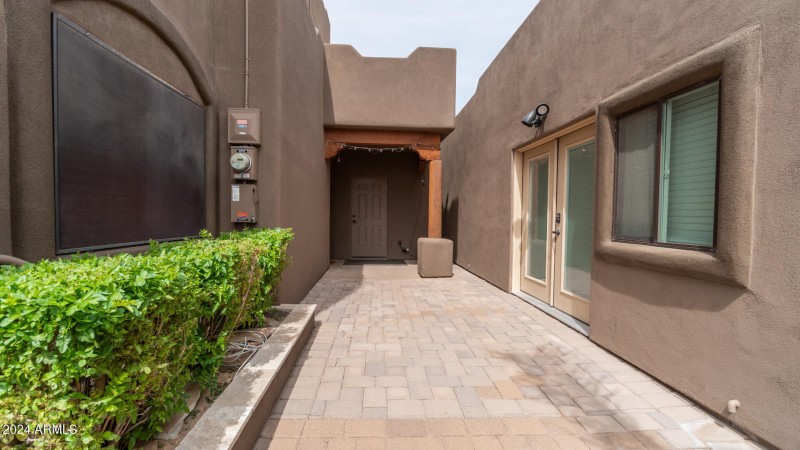 602 W Ridgecrest Rd-78