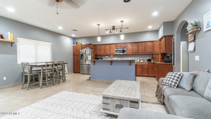 602 W Ridgecrest Rd-96