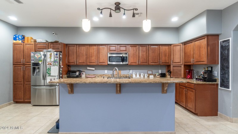 602 W Ridgecrest Rd-97