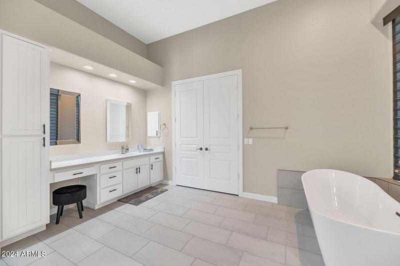 10940 E Cosmos Cir-large-023-015-10940 E