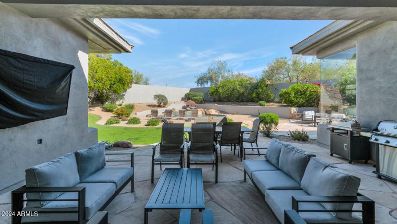 10940 E Cosmos Cir-large-037-021-10940 E