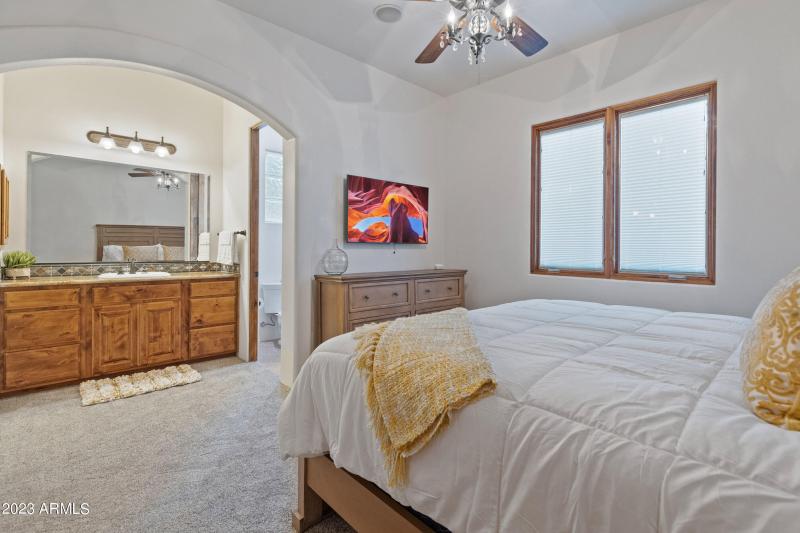 5529 W Pinnacle Hill Dr (small)-7