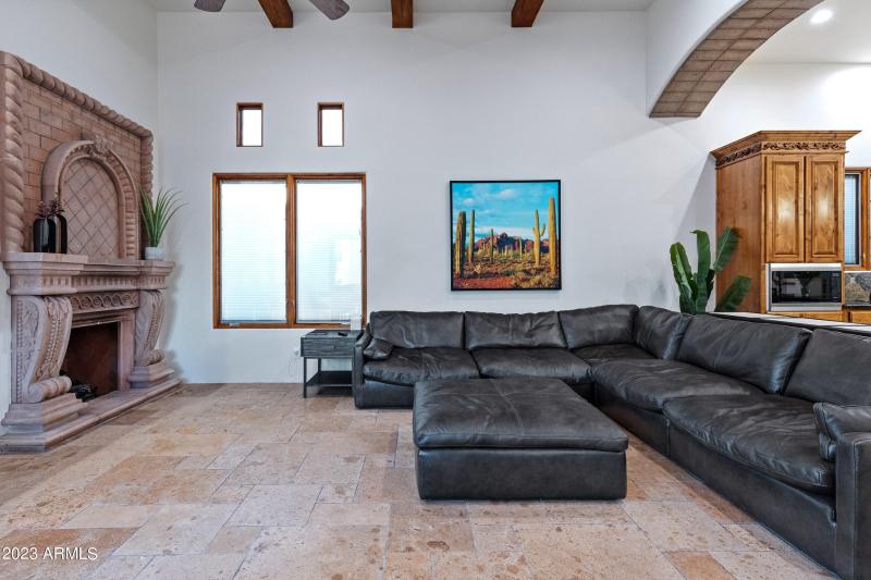 5529 W Pinnacle Hill Dr (small)-21