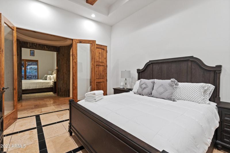 5529 W Pinnacle Hill Dr (small)-51