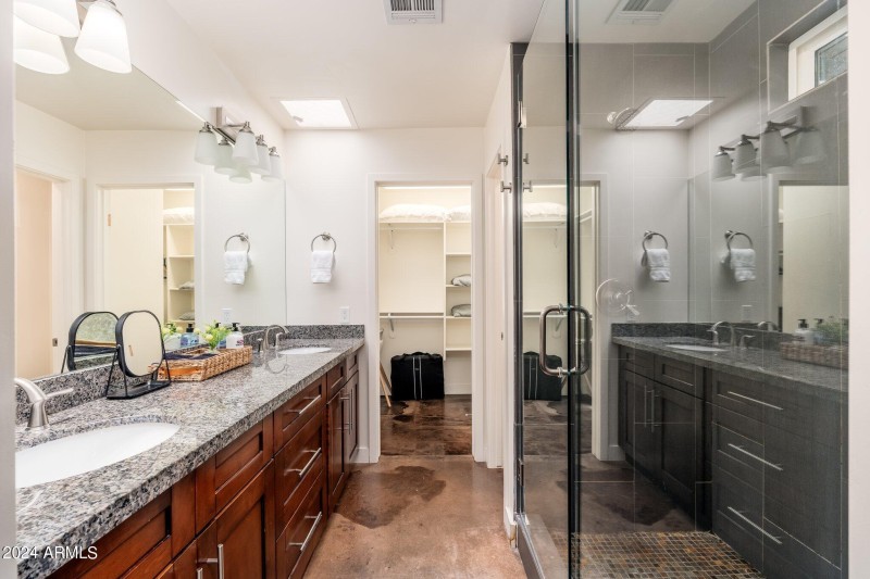 8426 E Bonita Dr - 32