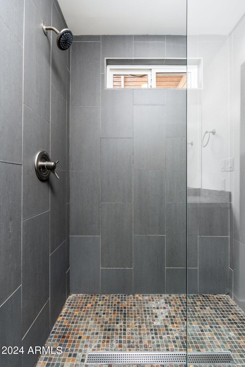 8426 E Bonita Dr - 34