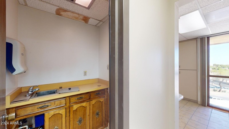 Medical-Bldg-Suite-405-04142024_123551