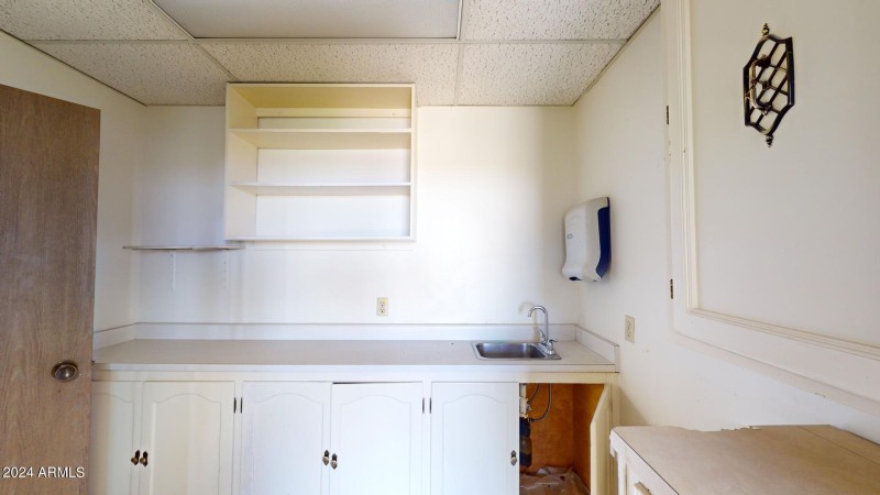 Medical-Bldg-Suite-405-04142024_123658