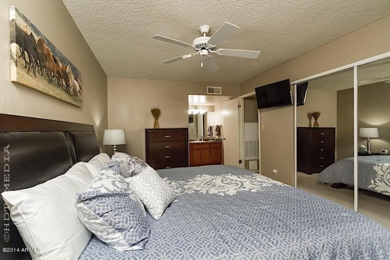 014 endless summer master bedroom 4