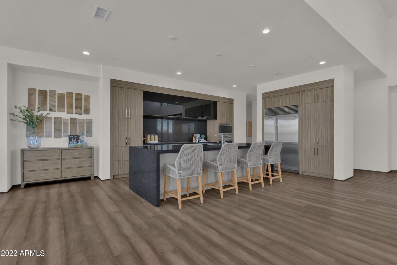 011_KITCHEN AREA