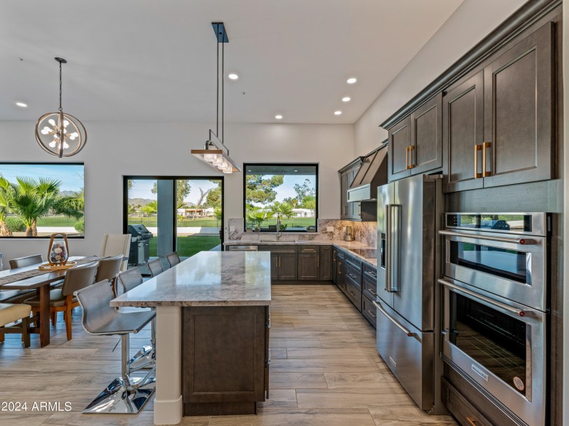 Chef’s Gourmet Kitchen