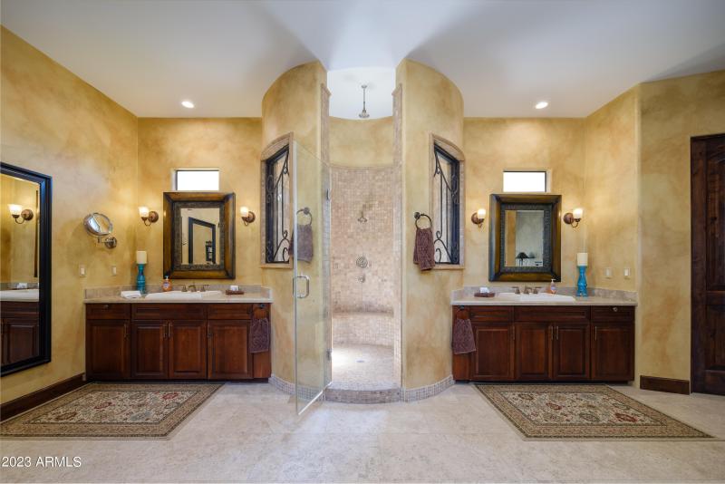 PrageCo_35982NWillowCrossDr_WEB-15