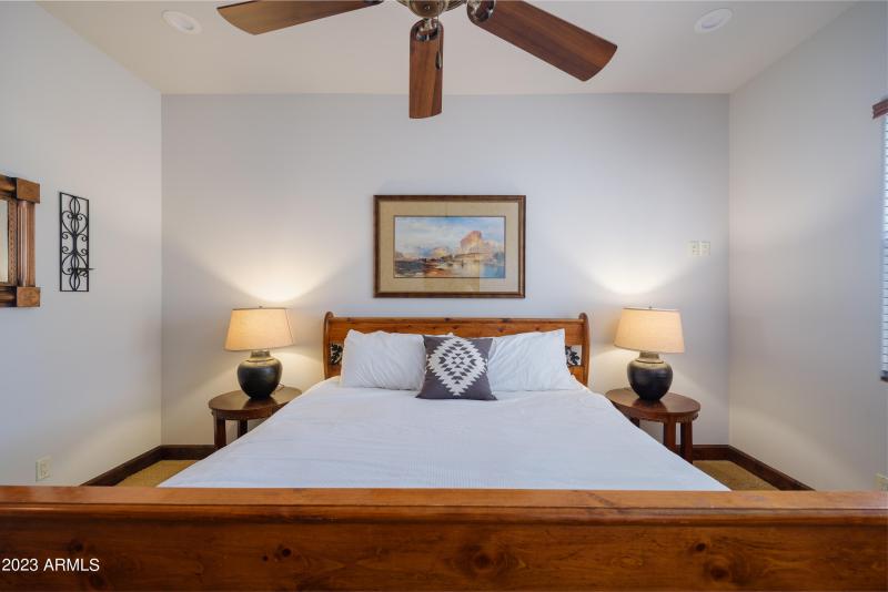 PryImageCo_35982NWillowCrossDr_WEB-26