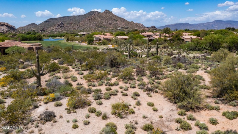7752 E BLACK MOUNTAIN Road Lot-7