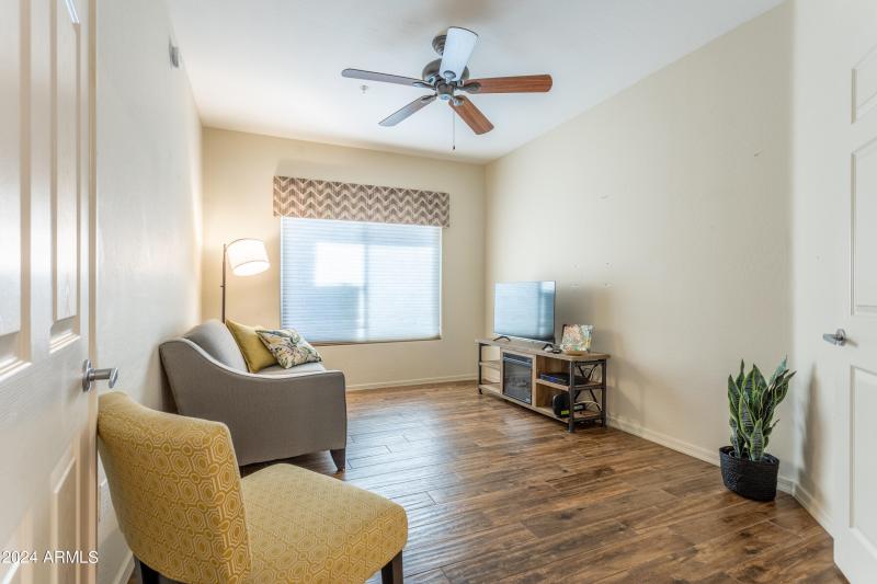 Den for study or relaxation