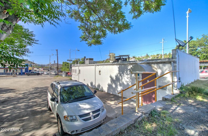 850 W Ash St-1