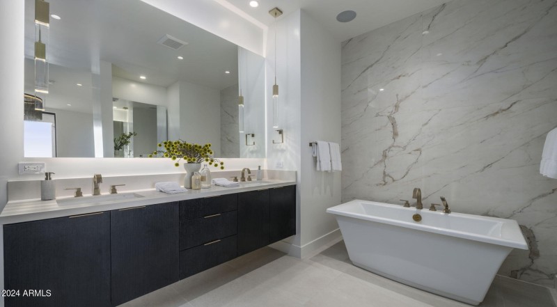 25-web-or-mls-4-250029