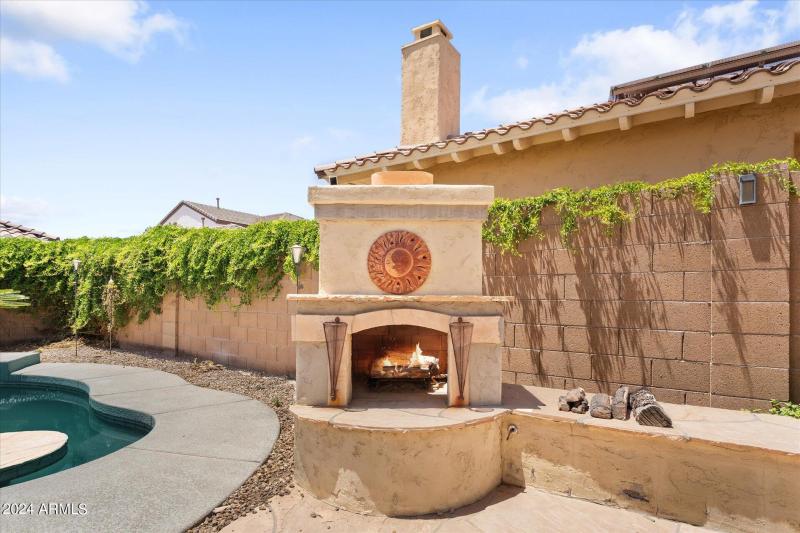 37-037-rear-exterior