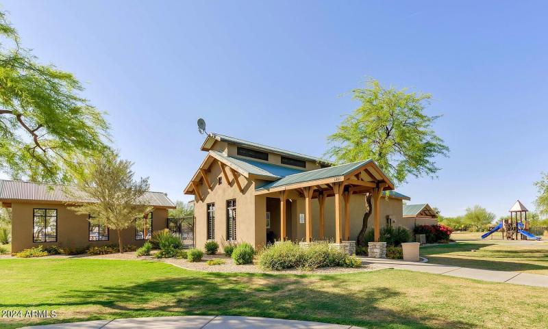 30200 N Desert Willow Blvd-large-028-005