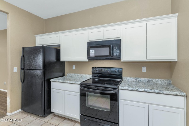 30200 N Desert Willow Blvd-large-010-023