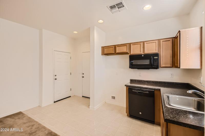 35 Casita Kitchen