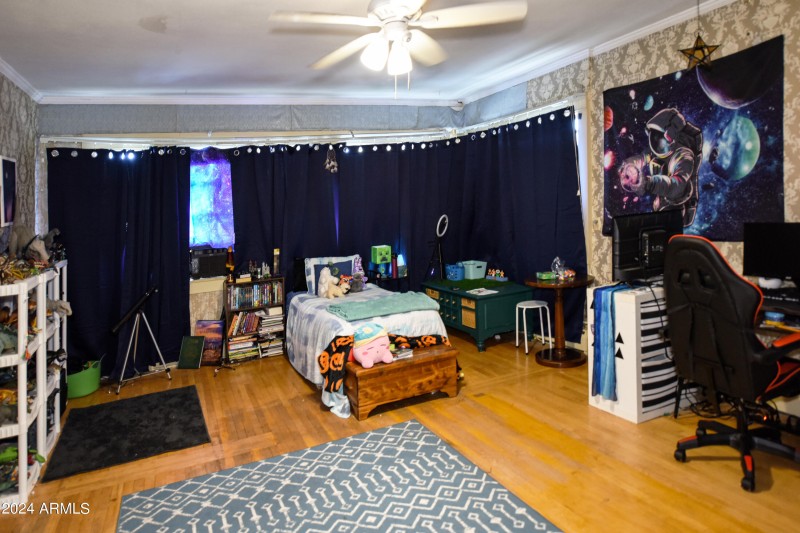 BEDROOM GOLD3