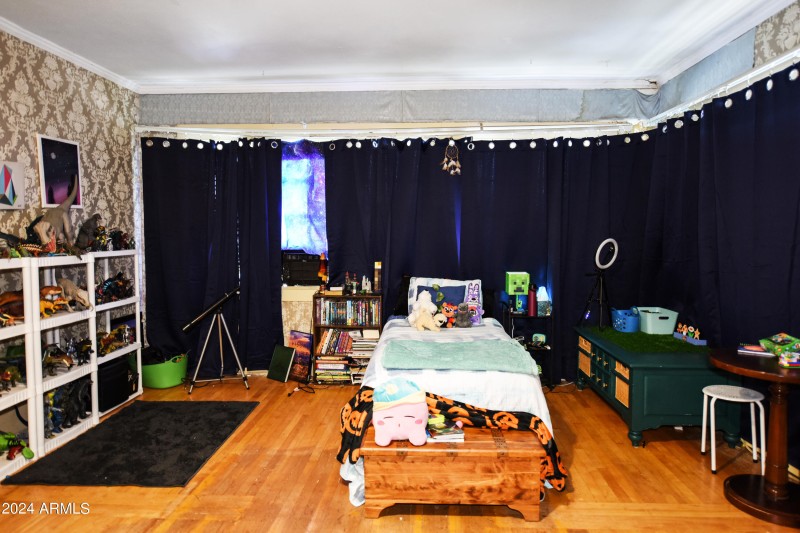 BEDROOM GOLD5
