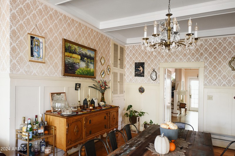 DININGROOM3