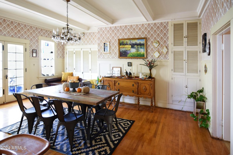 DININGROOM4 (1)