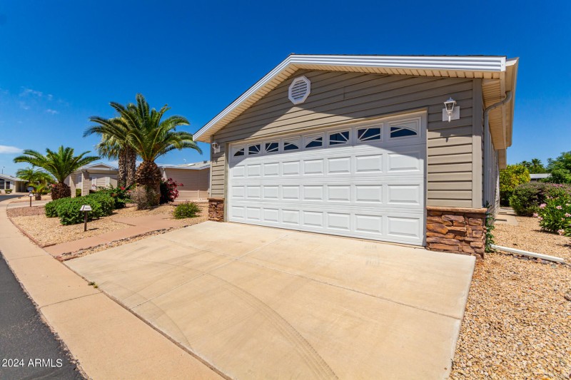 2 Car Garage