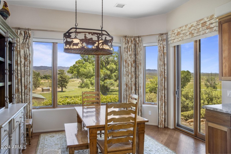Breakfast Nook