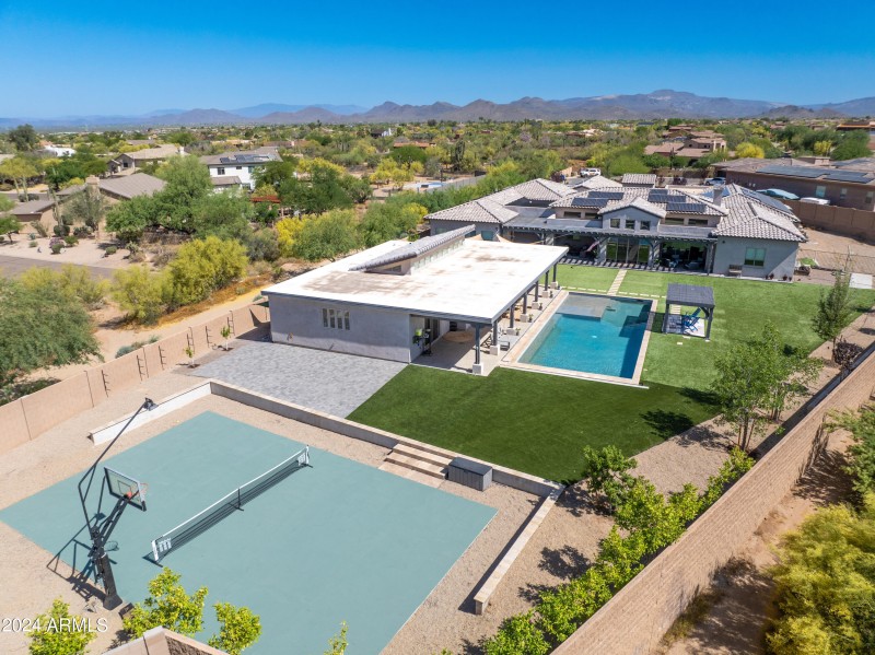 5237 E Montgomery Rd-8