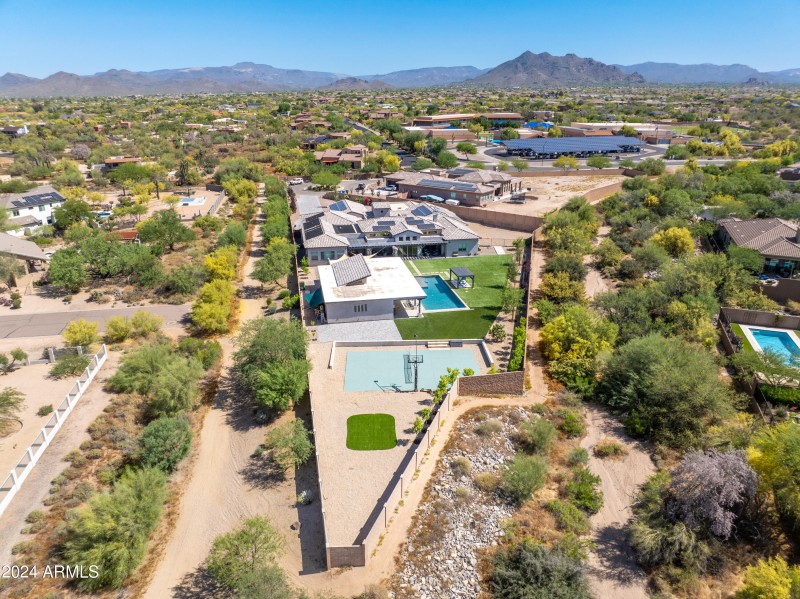 5237 E Montgomery Rd-9