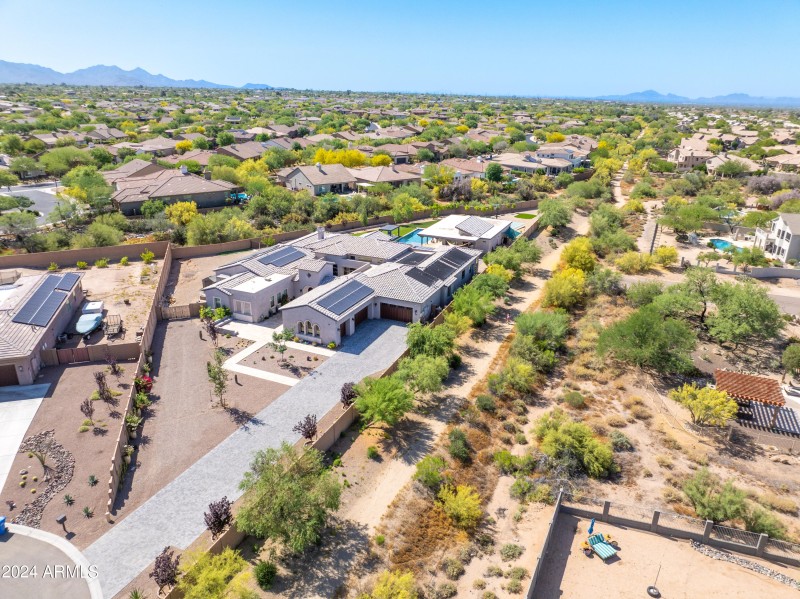 5237 E Montgomery Rd-12