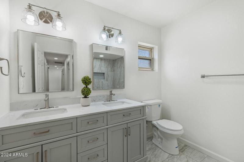 3204 N Jay St Chandler - 297