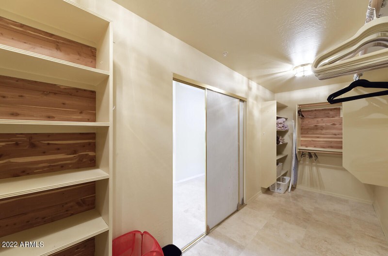 MASTER CLOSET