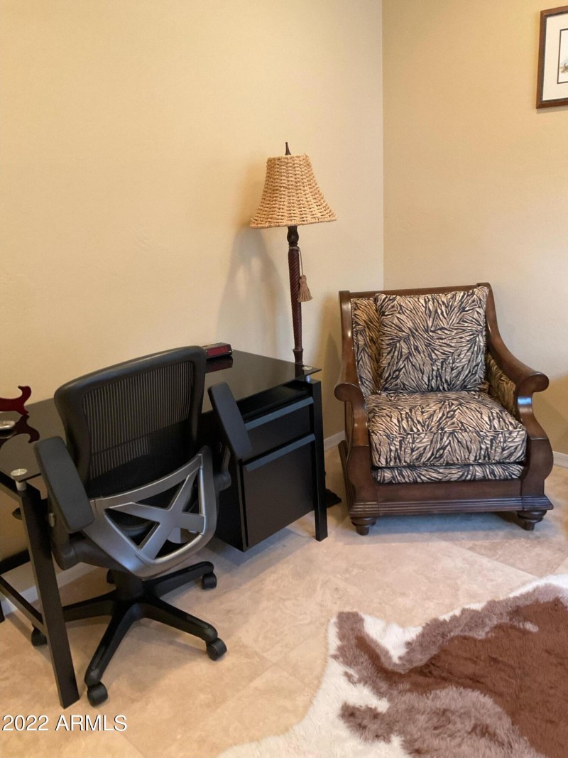 3 BEDROOM DESK AREA