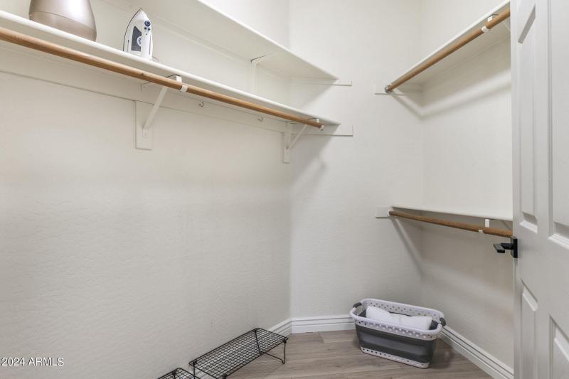 26-web-or-mls-16801-n-94th-st-2015